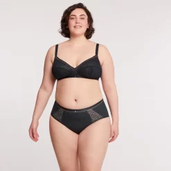 Culotte Noir Just Couture -Élégance Lingerie Promos Boutique BL03488 030 WEB 3 b36da44d ef0d 4bda 81c3 20d4d691d9e6