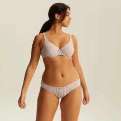 Soutien-gorge Emboîtant Avec Armatures Beige Noisette Stockholm -Élégance Lingerie Promos Boutique BL44446 042 WEB 3 8aa5b7bb 2e1b 45fb ba92 54cd16db0ff6