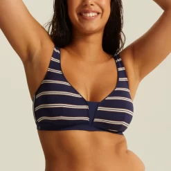 Haut De Maillot Sans Armatures Marine Précieux TAVOLARA -Élégance Lingerie Promos Boutique CS21103 A27 WEB 11 f9618fab 8b05 458b be68 0583f34352c3